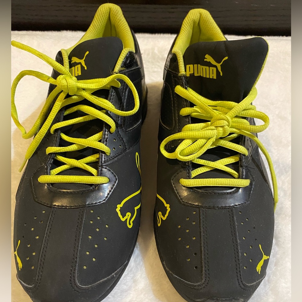 Puma men running shoe- size 13